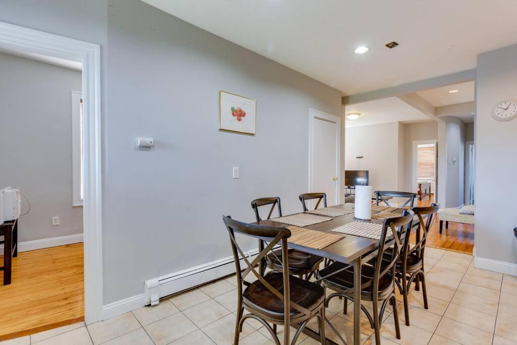 New! Near Mbta, 3mi To Fenway ! Boston