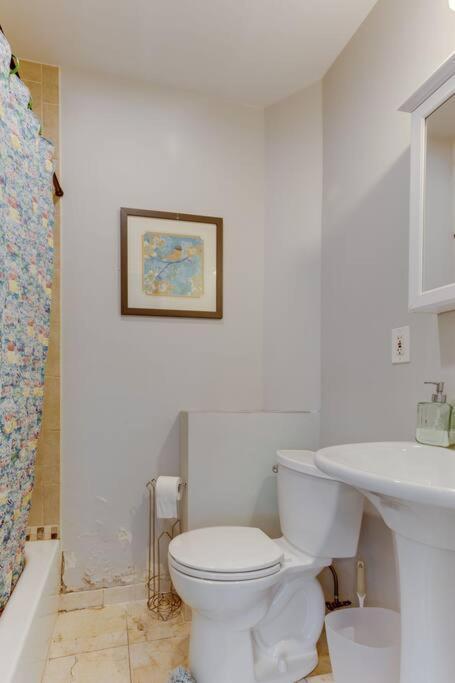 Apartment New! Near Mbta, 3mi To Fenway ! Boston