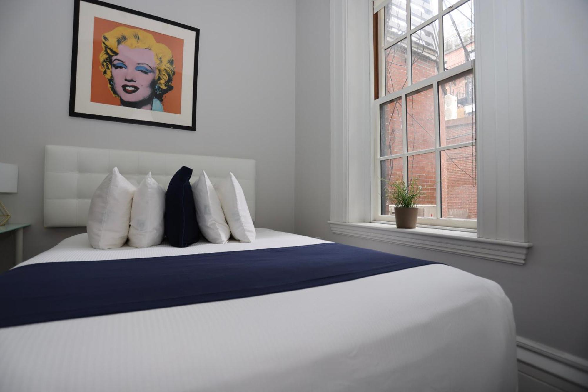 Charming & Stylish On Beacon Hill #2