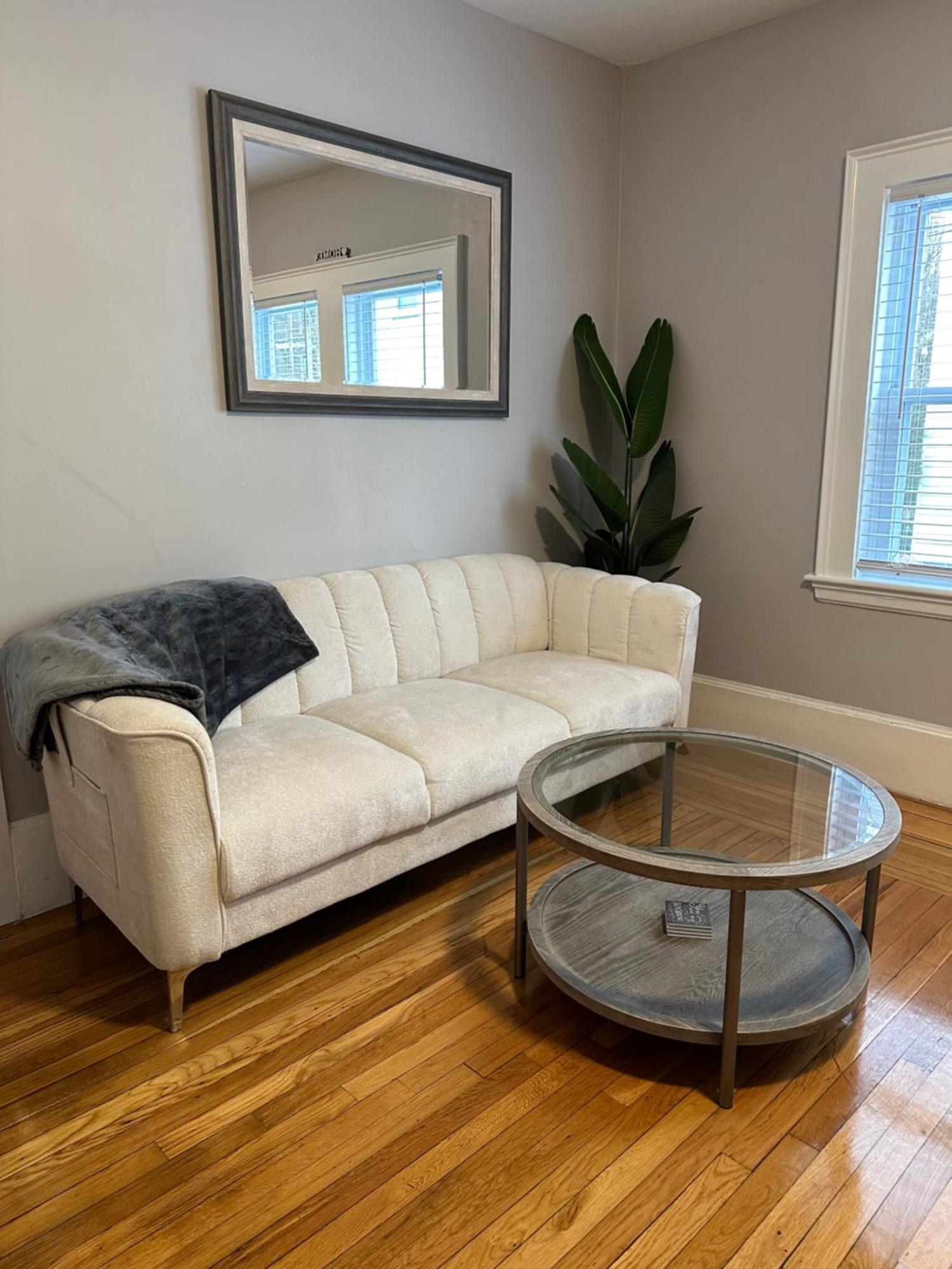 Apartamento *cozy, Convenient Boston. Indulge, Deserve It* *
