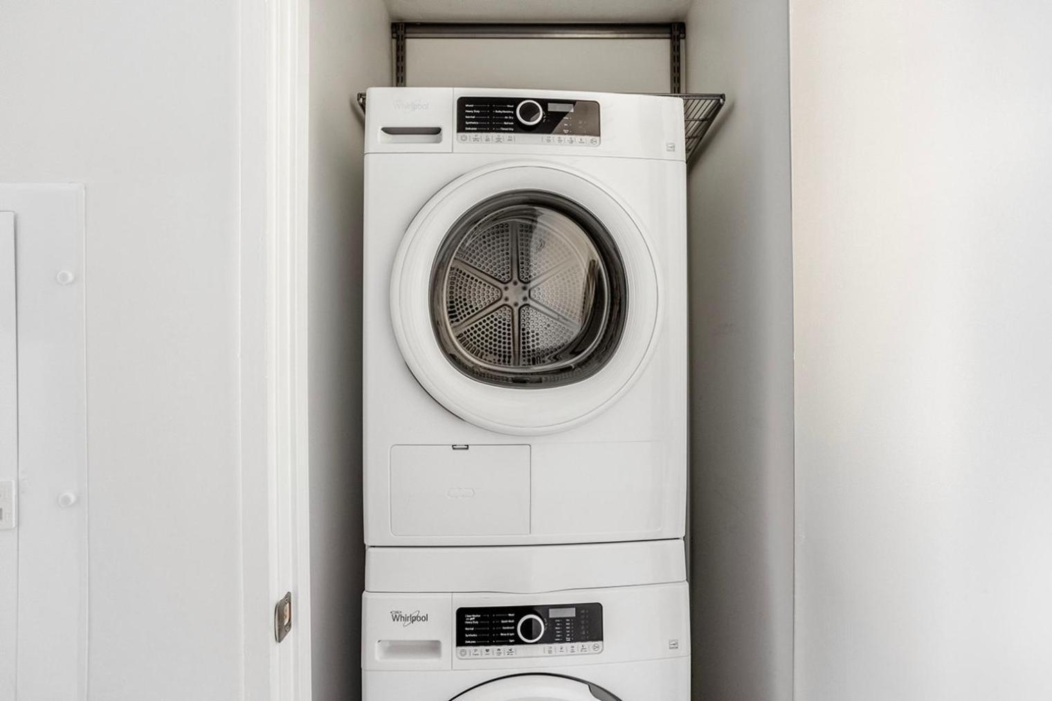 Apartment Seaport W Fitness Close To Shops Dining Bos-990