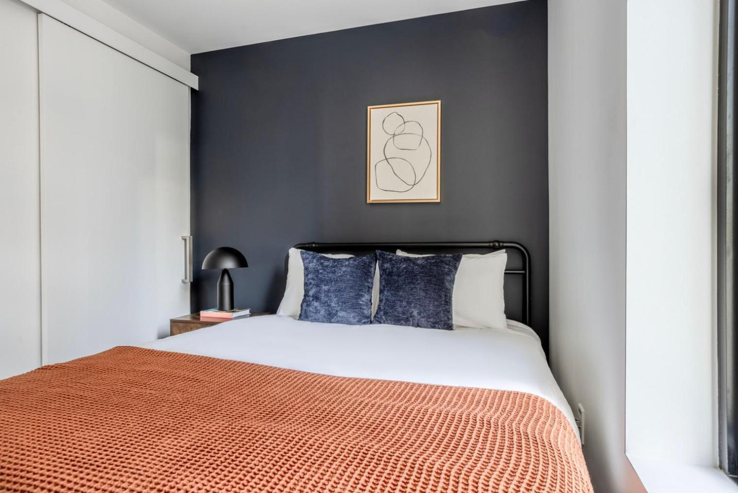 Seaport W Fitness Close To Shops Dining Bos-990