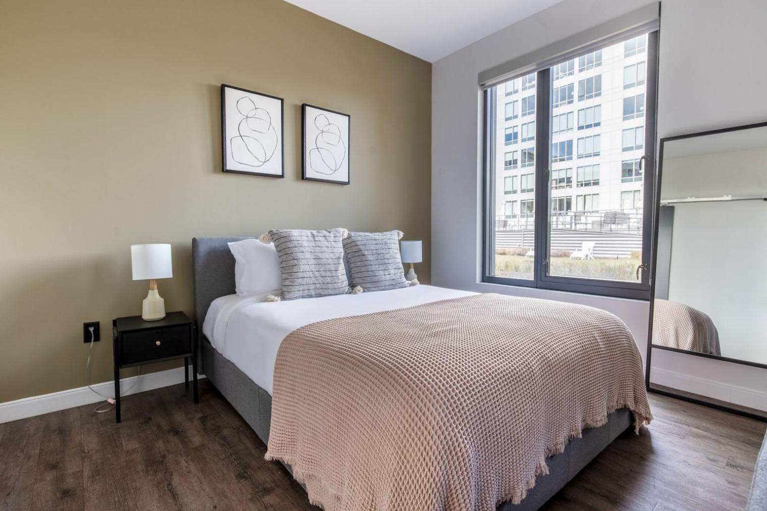 South End Studio W Gym Wd Nr Groceries Bos-952 *