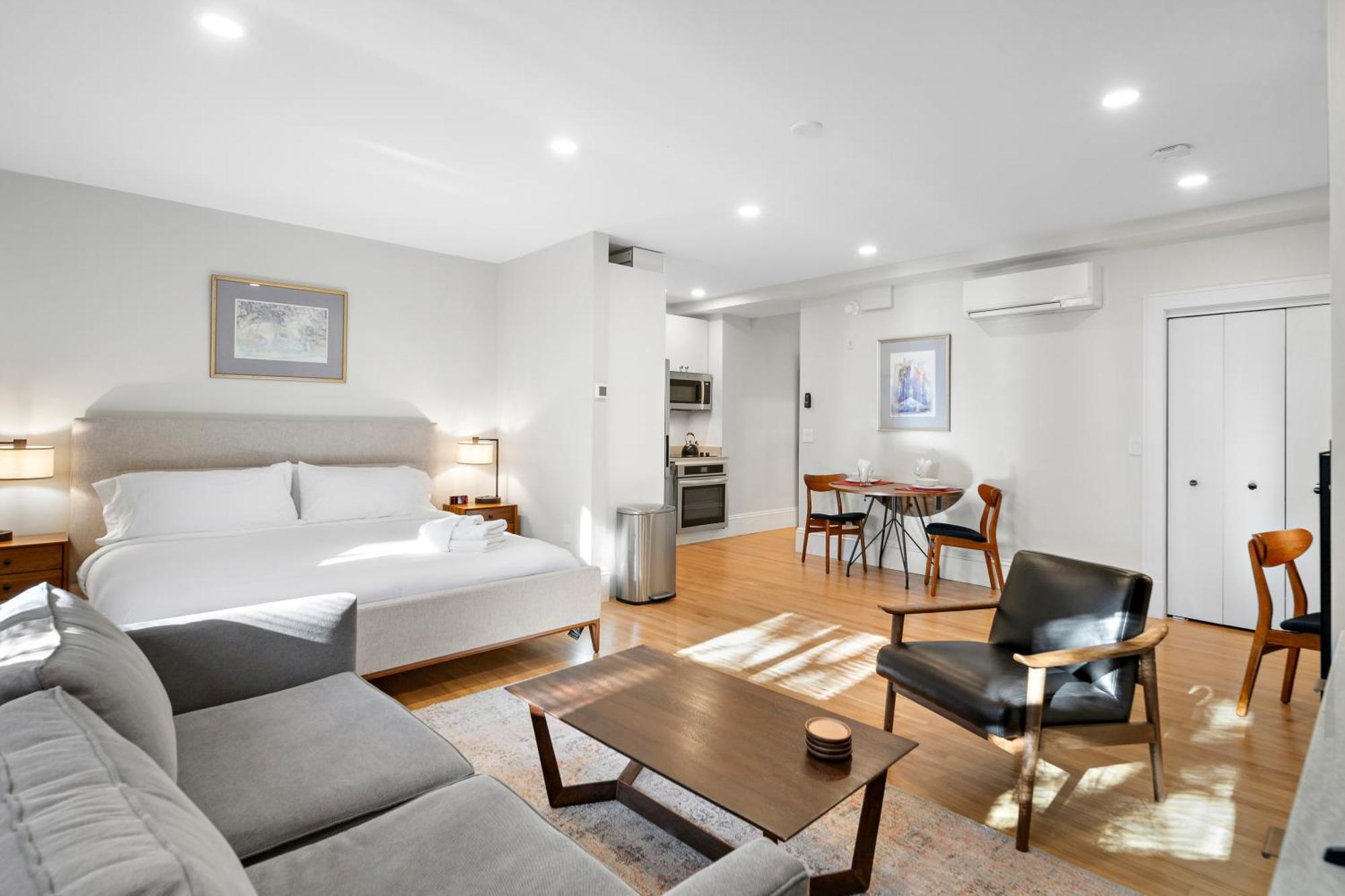 Hotel Charlesgate Boston