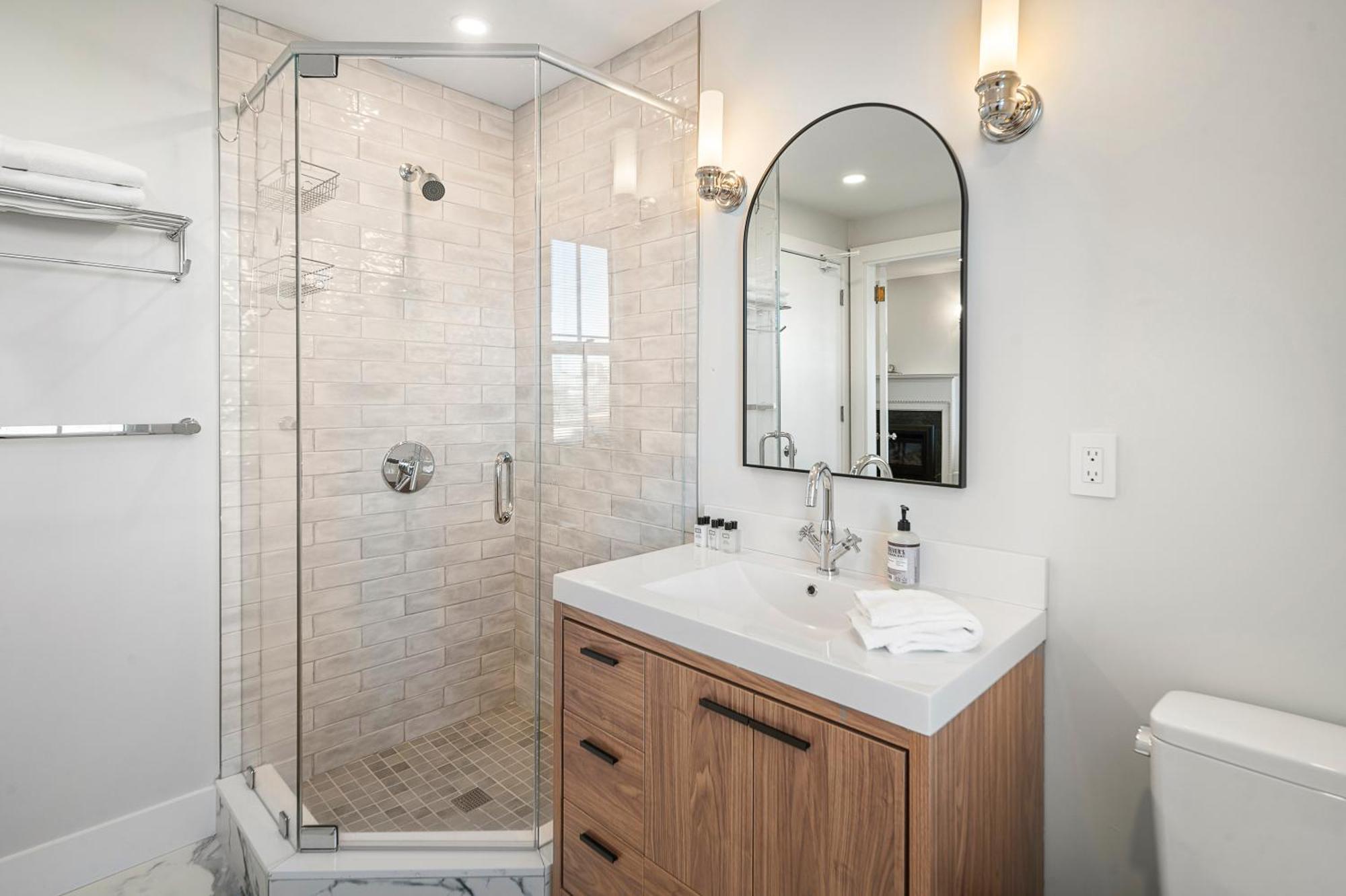 Hotel Charlesgate 4*