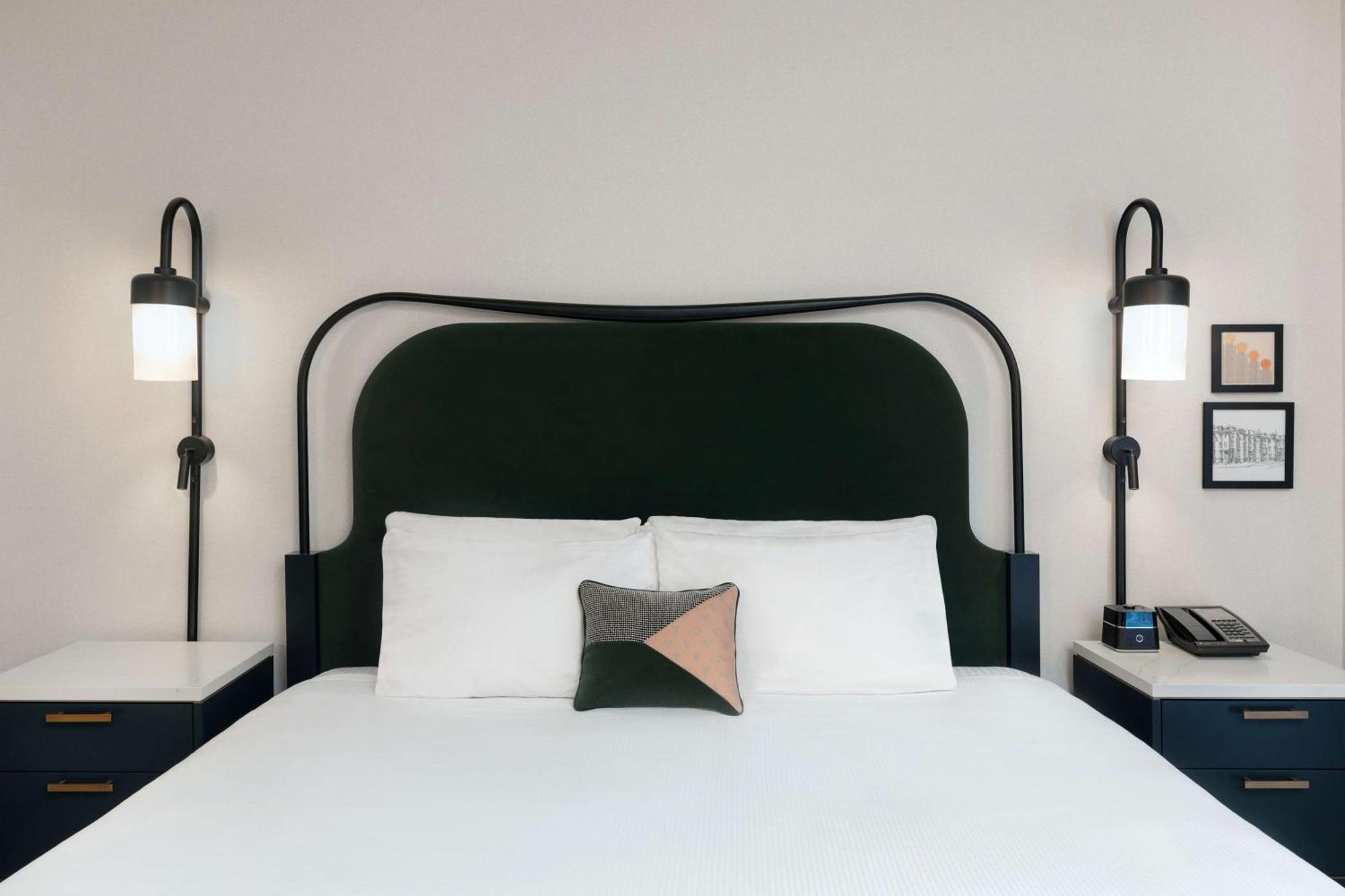 Hotel Pennyweight Boston, Curio Collection By Hilton