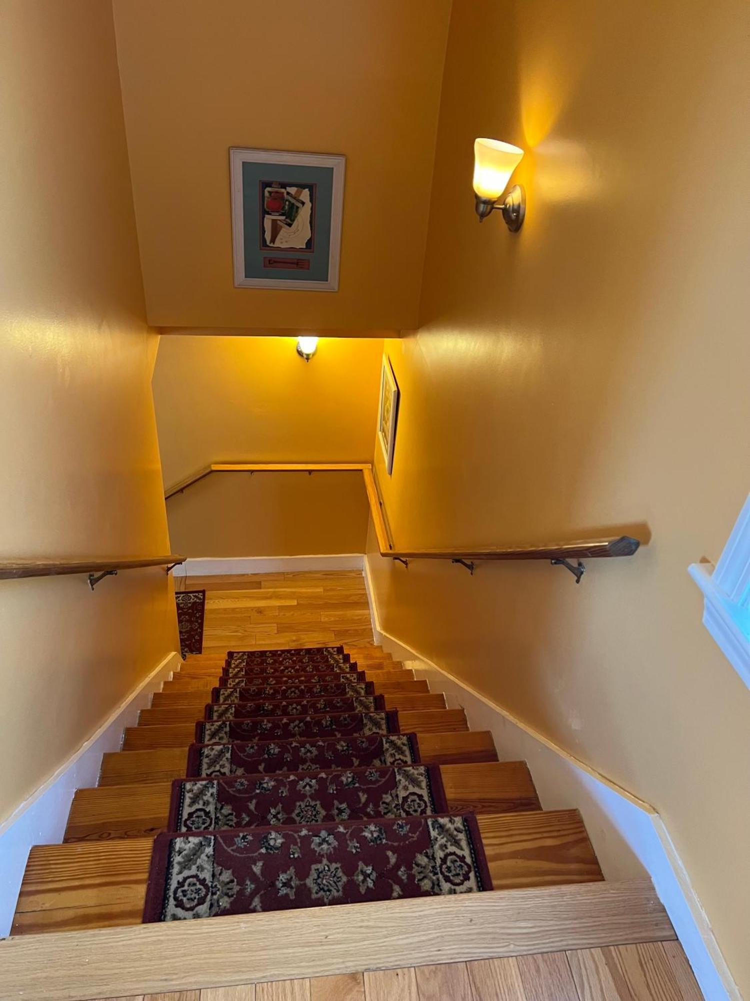 Beautiful Townhouse, 2 Bedrooms, 2 Bath Apartamento