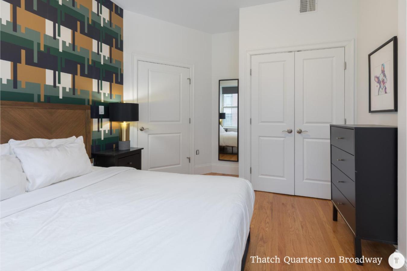 West Broadway Quarters By Thatch * Boston