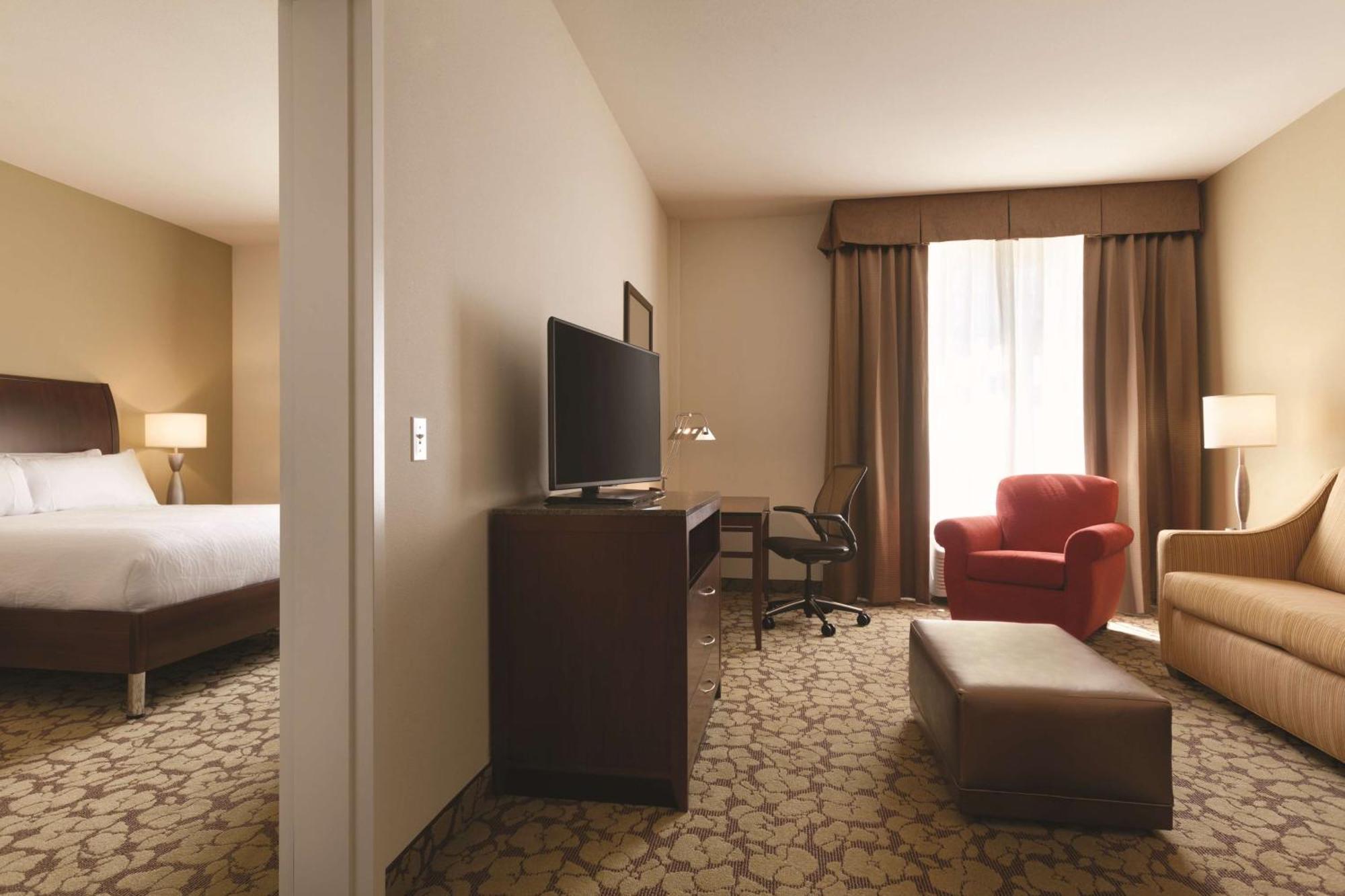 Hotel Hilton Garden Logan Airport 3*