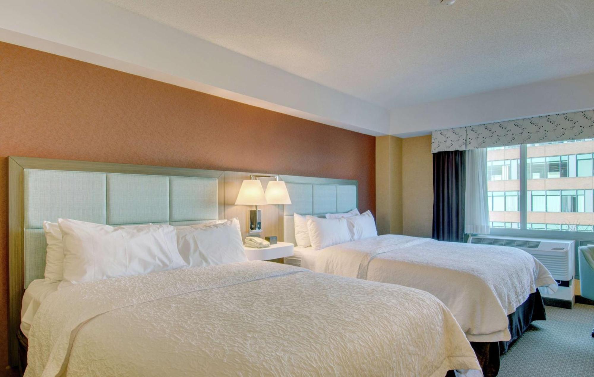 Hampton & Crosstown Center Hotel Boston