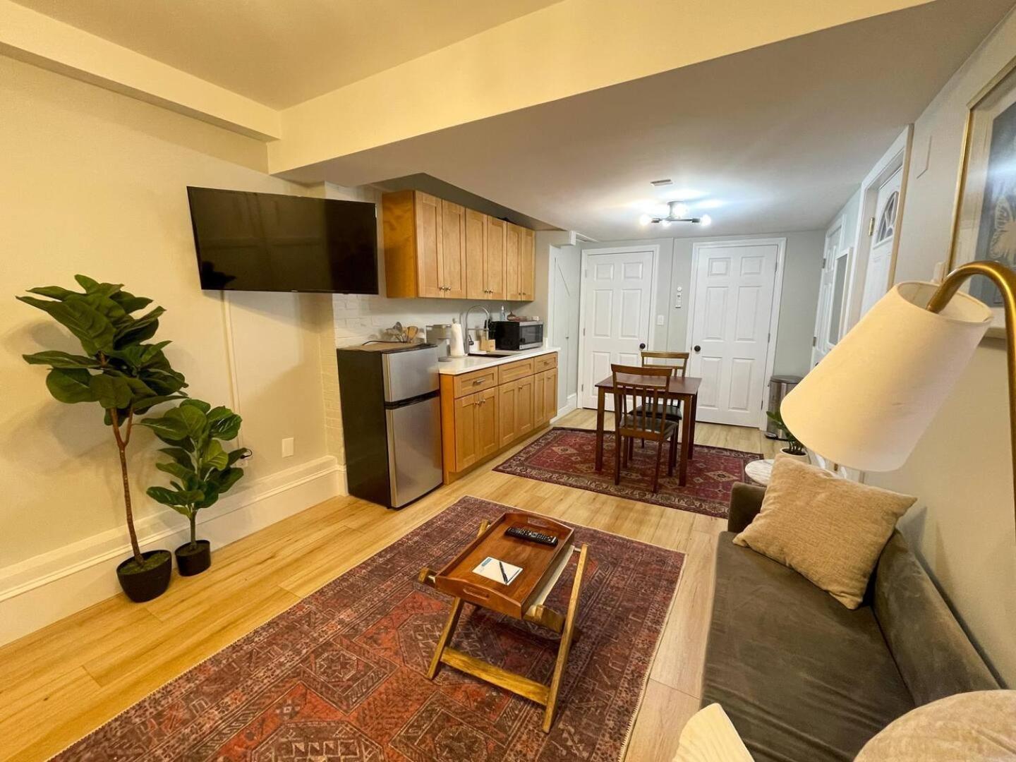Renovated Studio, Near Hospitals, Mbta Appartement Boston