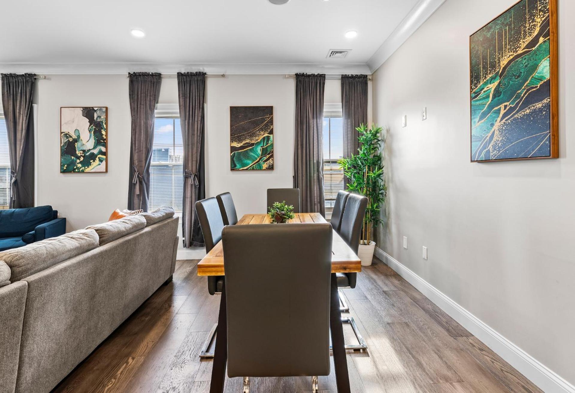 Spacious Fully Furnished By Logan Airport Apartment Boston