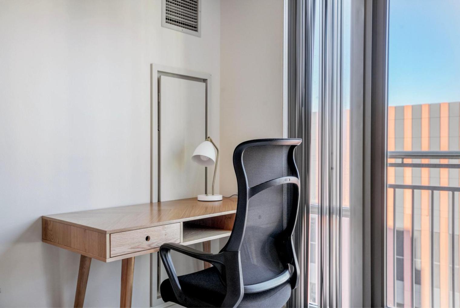 East Cambridge 1br W Gym Wd Near T Stop Bos-960