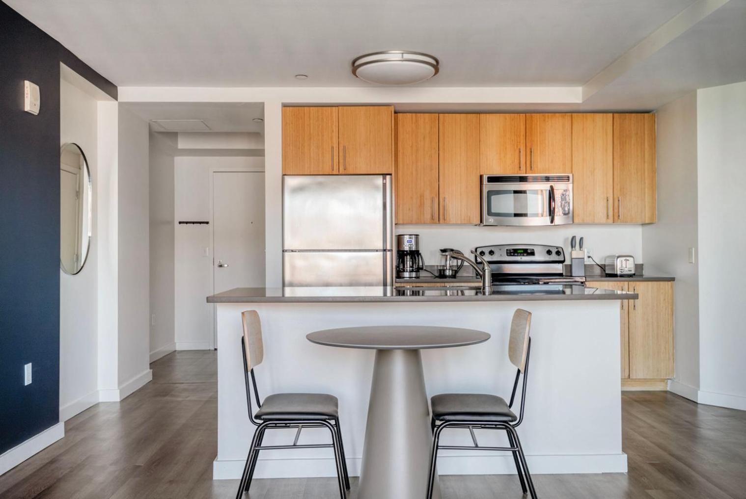 East Cambridge 1br W Gym Wd Near T Stop Bos-960