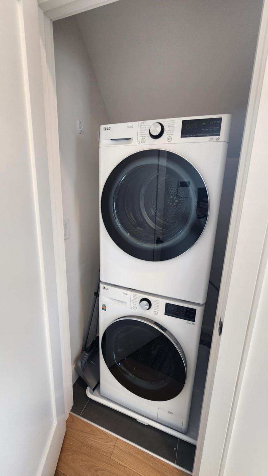 Ultra Convenient East Luxury Apartamento *