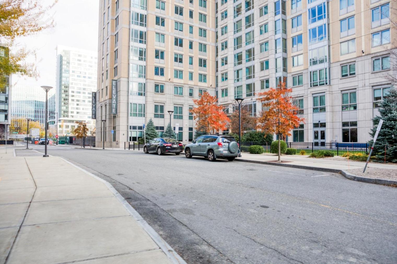 East Cambridge 1br W Gym Wd Near T Stop Bos-960 Apartment Boston
