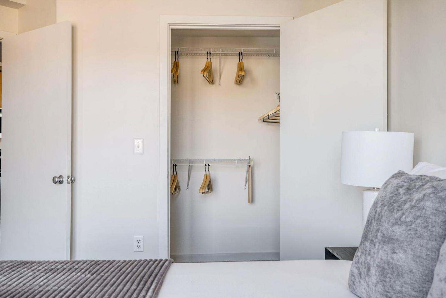 East Cambridge 1br W Gym Wd Near T Stop Bos-960 Apartment *