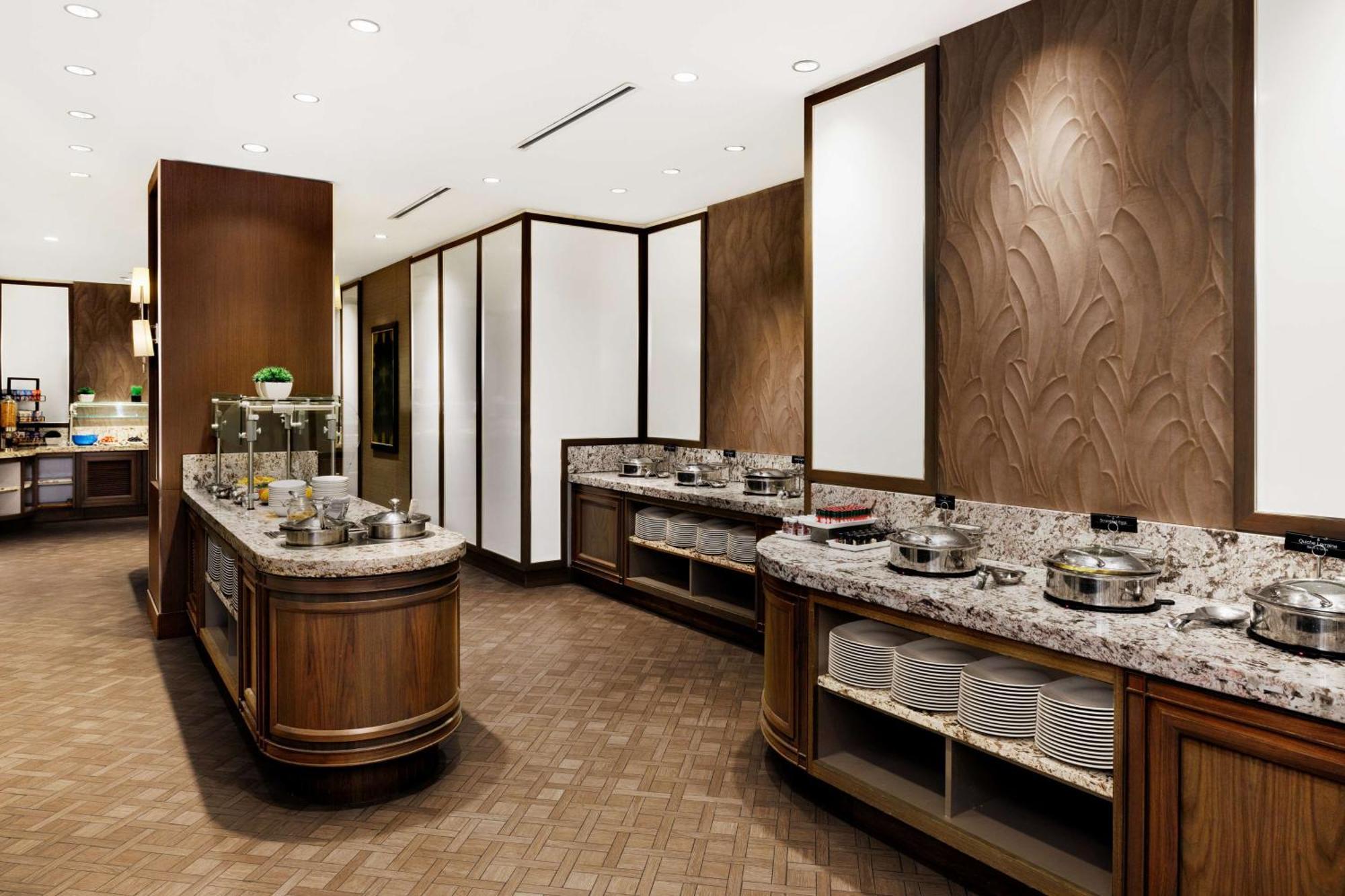 Hilton Park Plaza Hotel