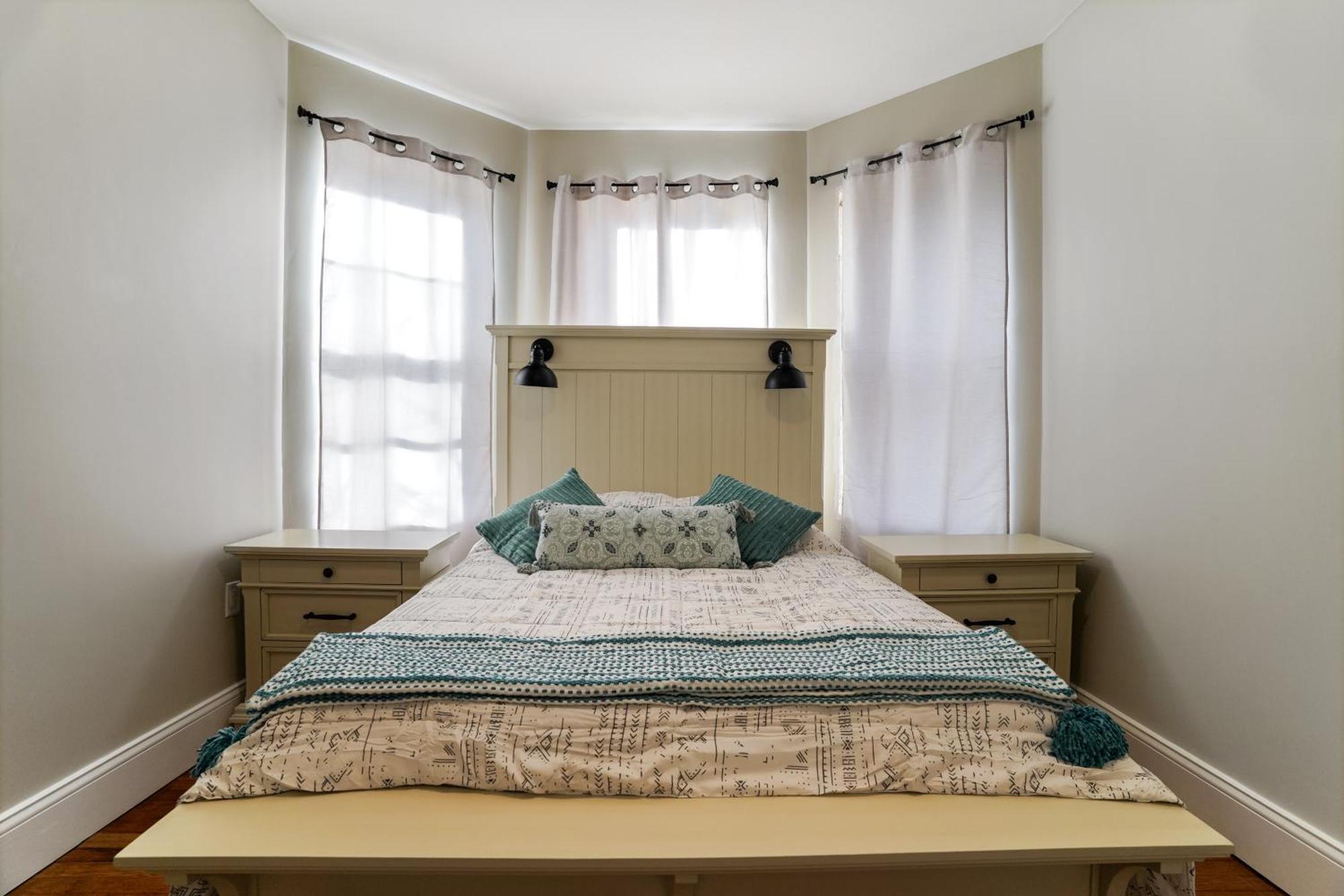 Elegant Two Bundle In Brookline Shared Apt Apartment Boston