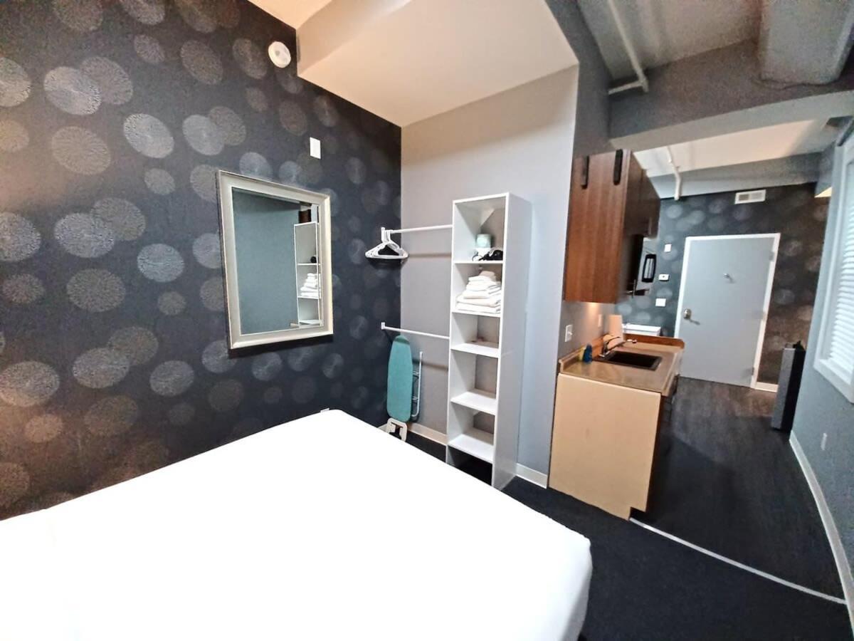 Apartment Enjoy Spring Time In 406 Boston