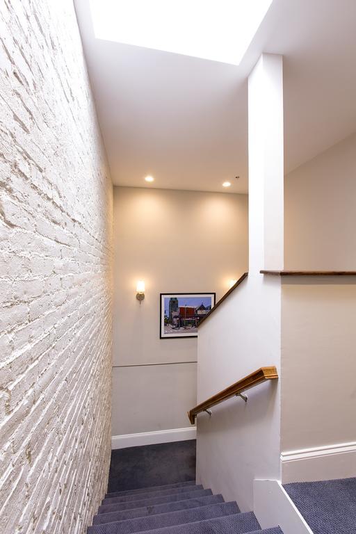 West Broadway Quarters By Thatch *