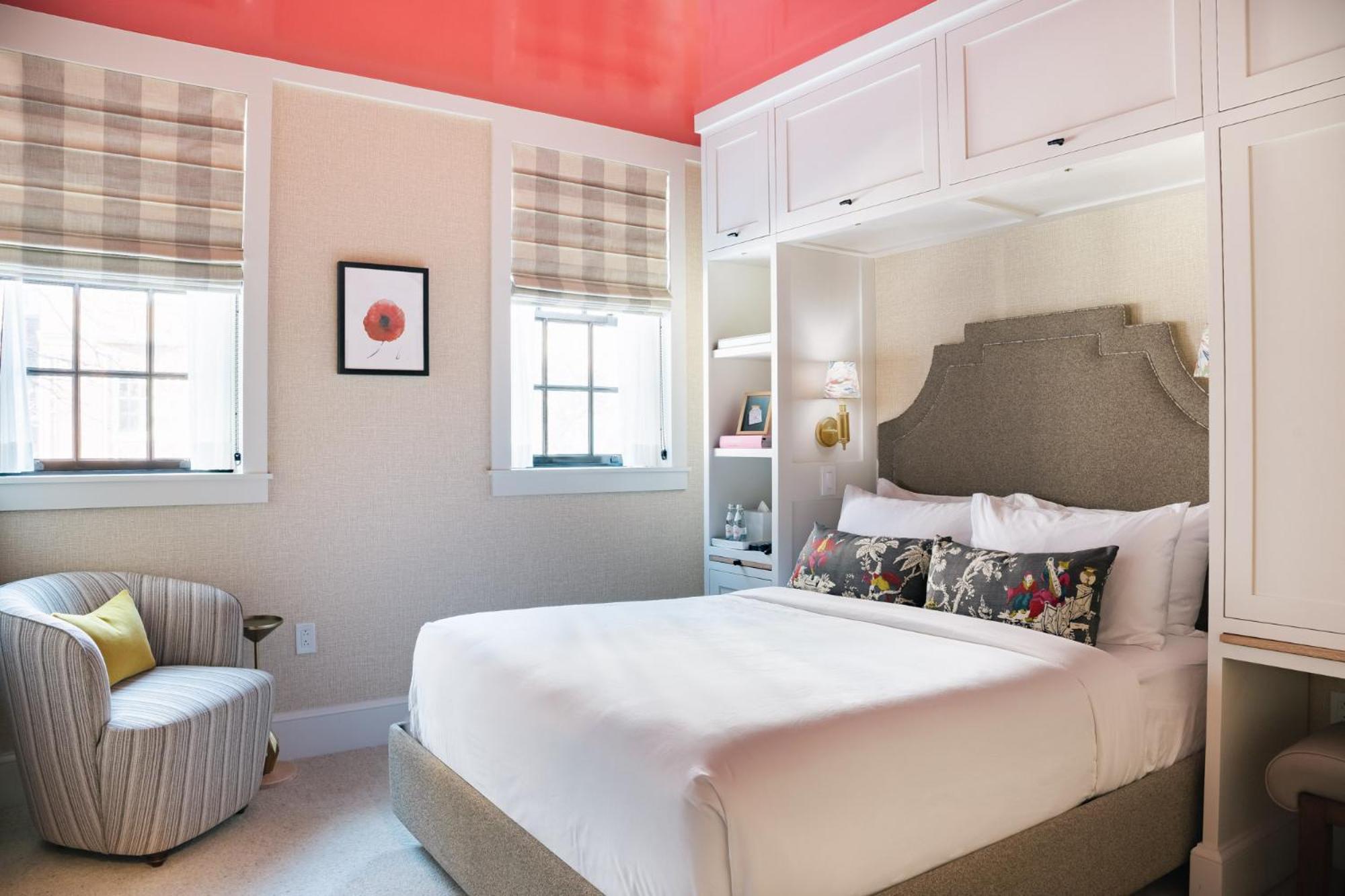 Beacon Hill Hotel 4*
