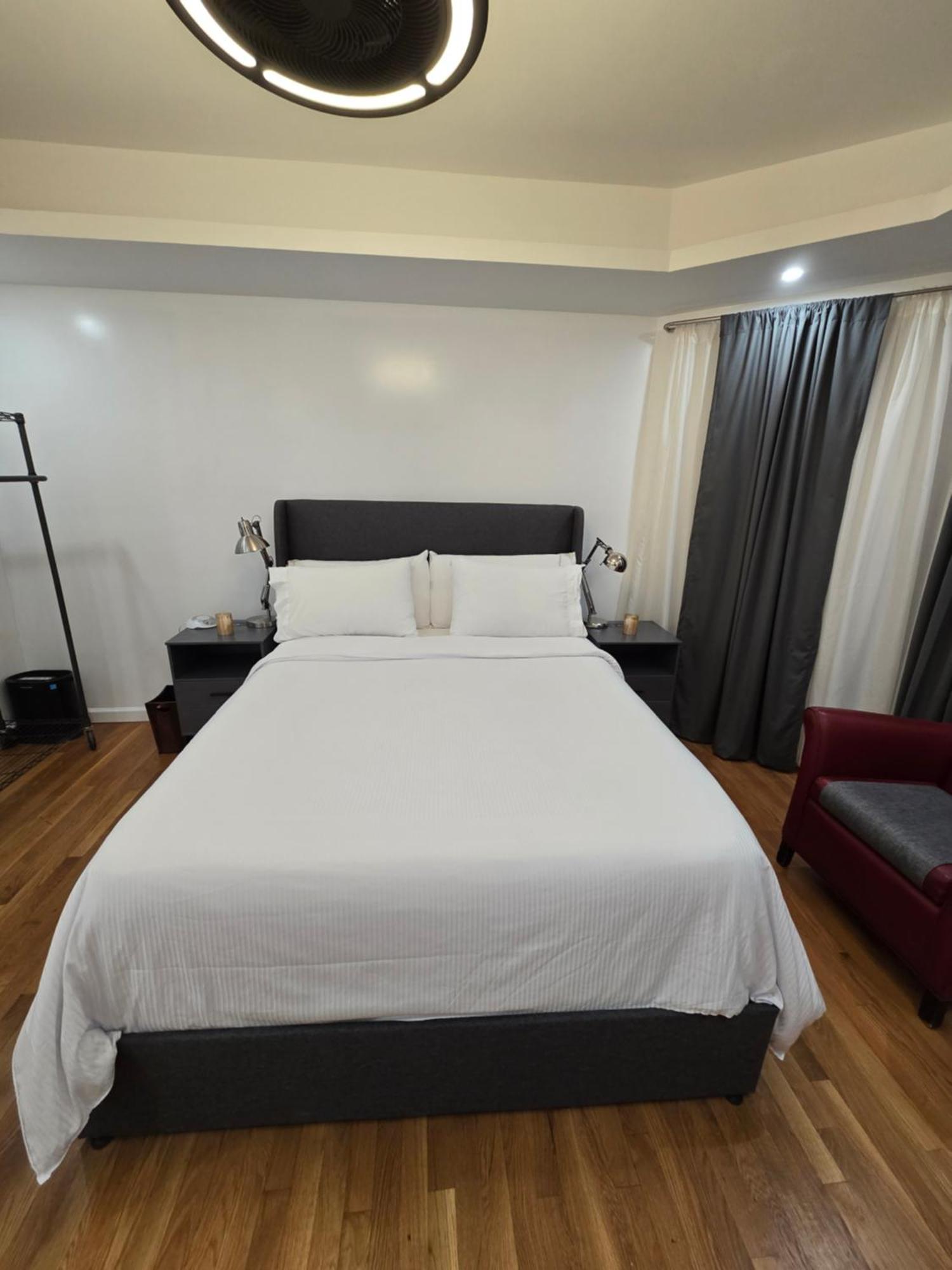 Beautiful Bedroom - New Renovation Séjour chez l'habitant *