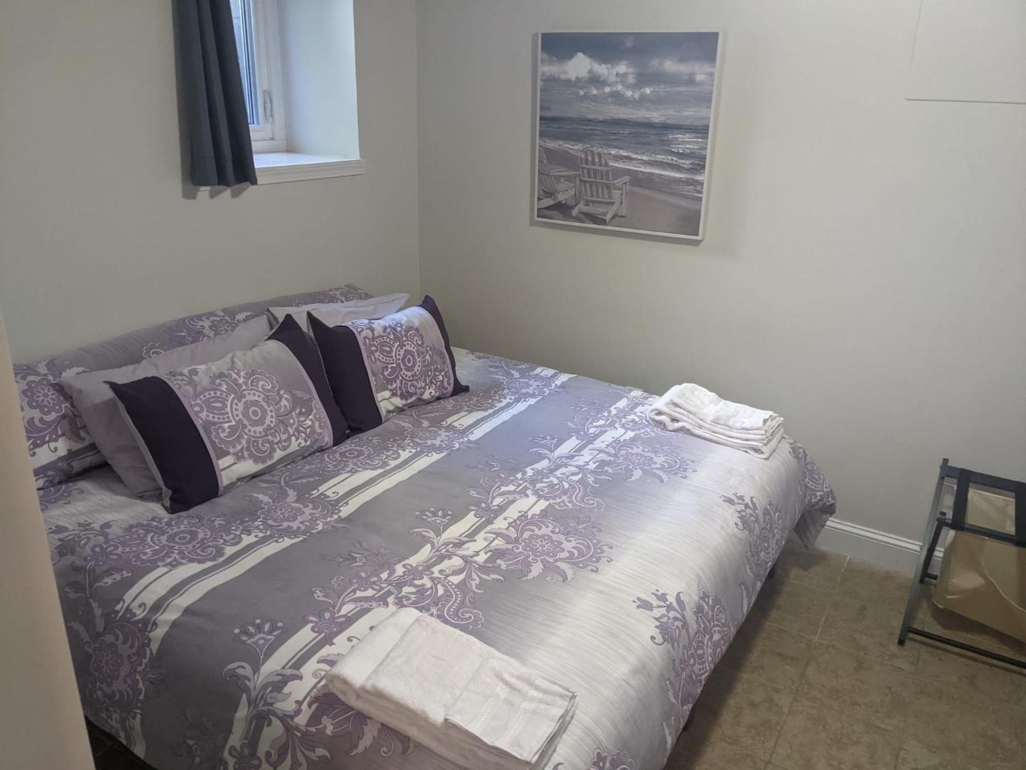 Apartment Brighton Sleeps 3 - Steps To Bus Line
