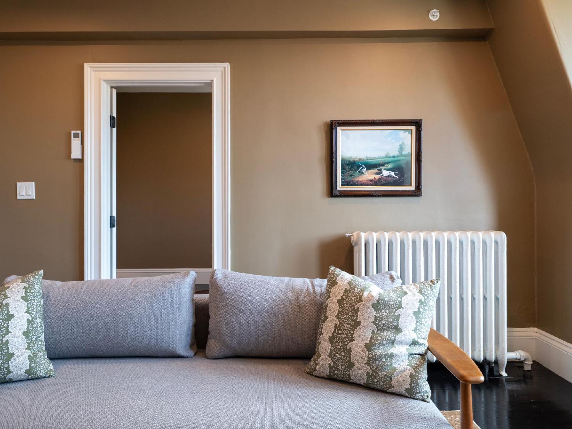 The Chester Apartment *