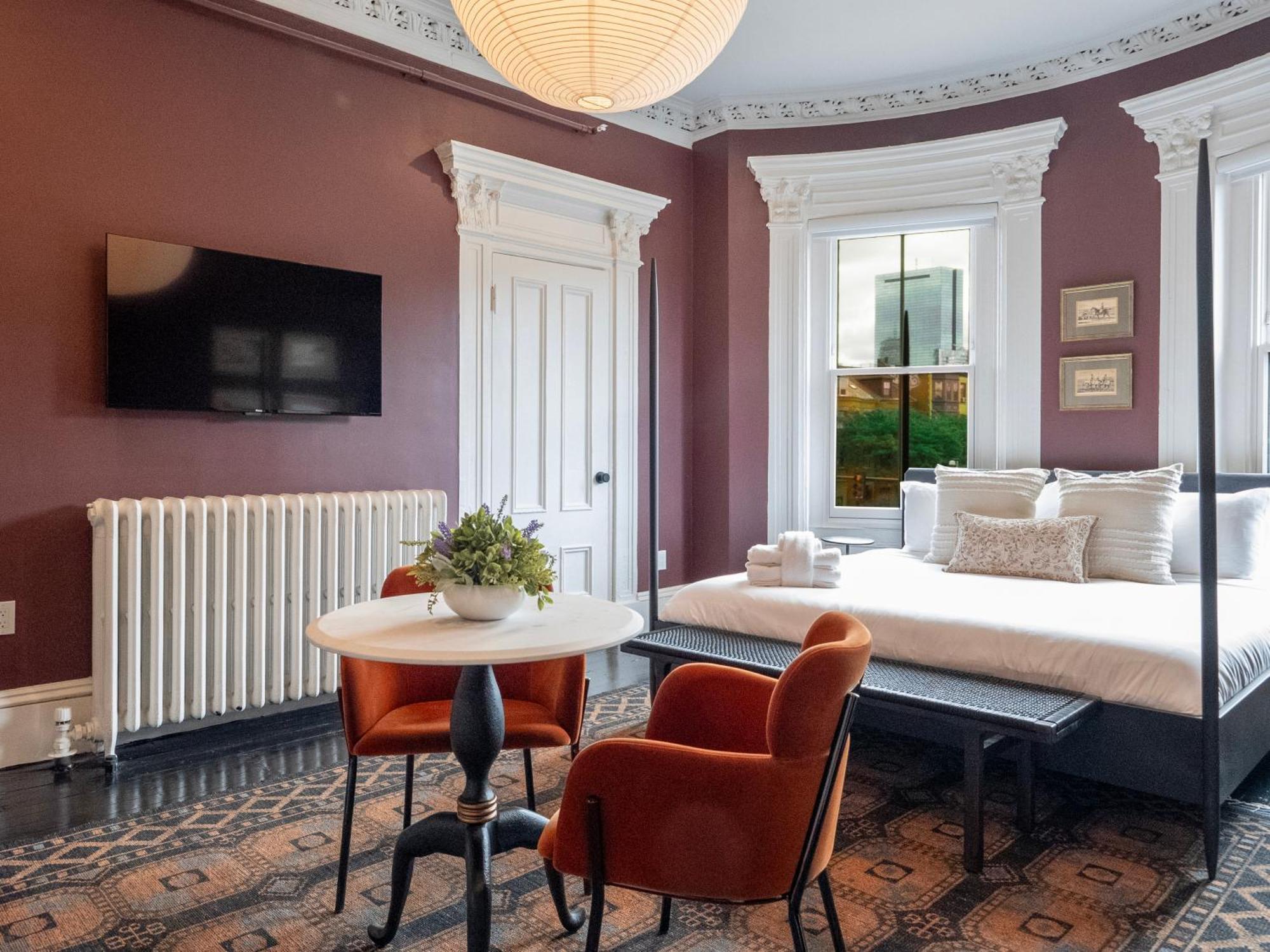 The Chester Apartment *