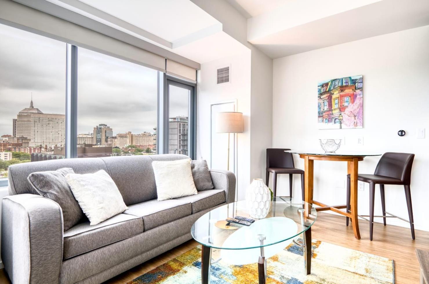 Luxury With Gym And Rooftop - 345-1271 * Boston
