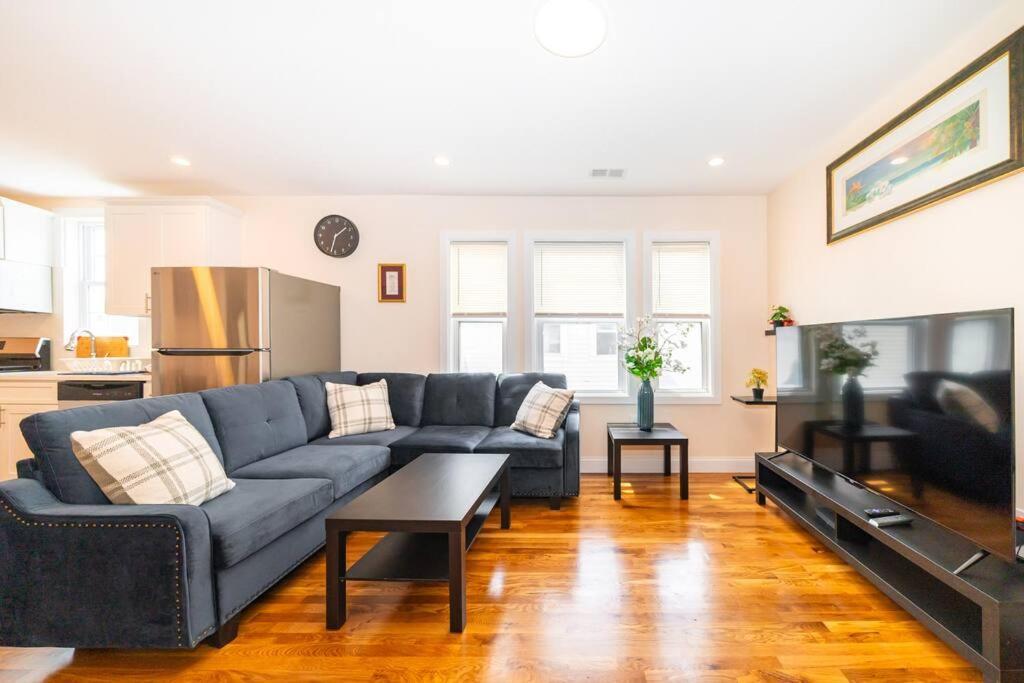 30-3 3br - Cozy Near Fenway Park Apartamento *