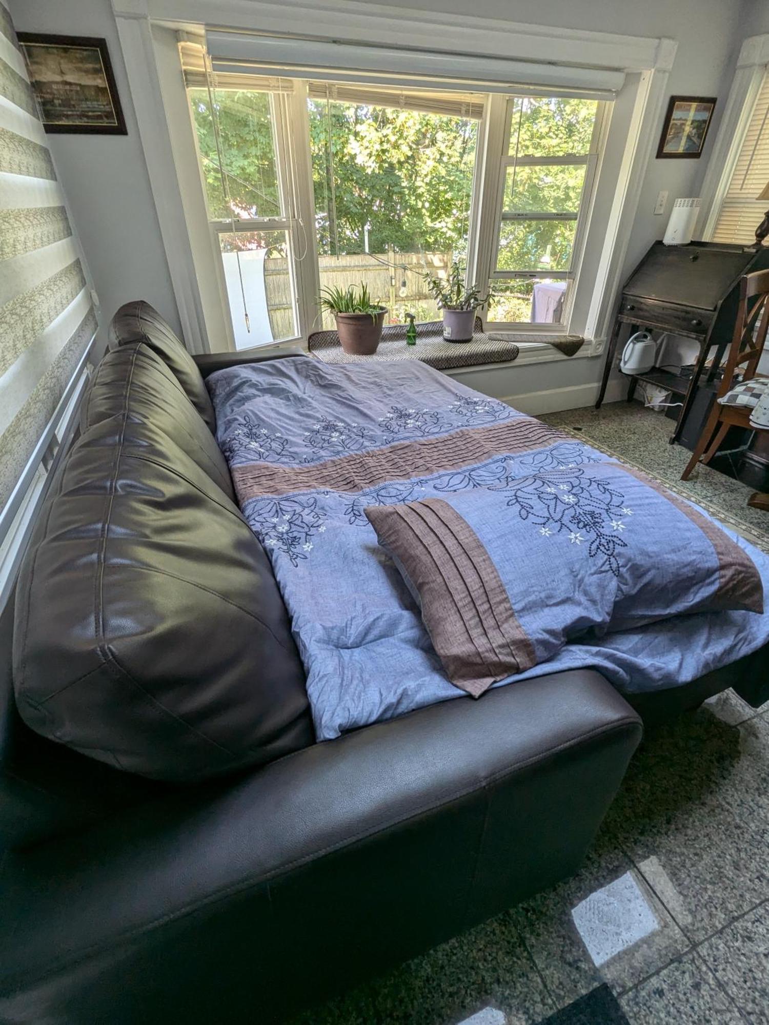 Homestay Large W/ Private Bath,great Location Boston