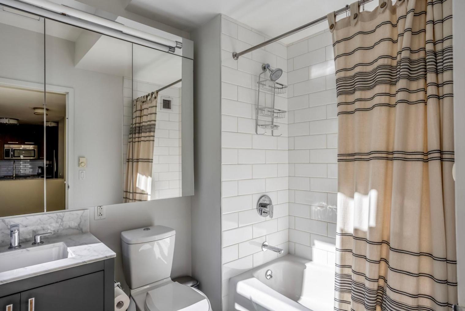 Apartment Back Bay 1br W Gym Wd Nr Shopping Bos-925 *