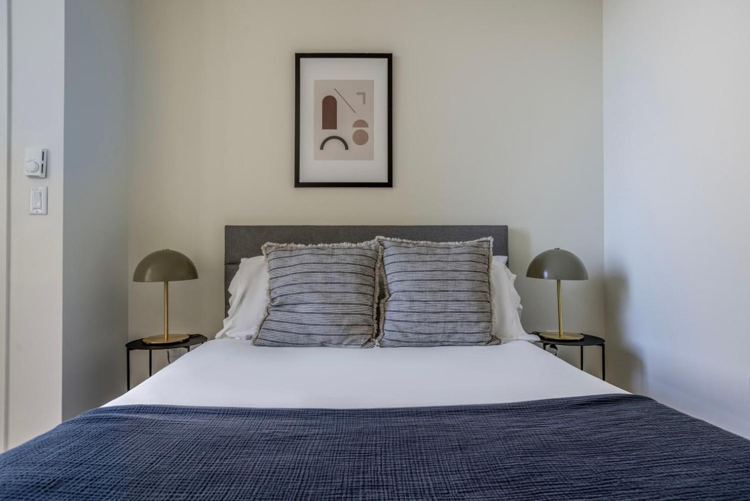 Back Bay 1br W Gym Wd Nr Shopping Bos-925 Apartment