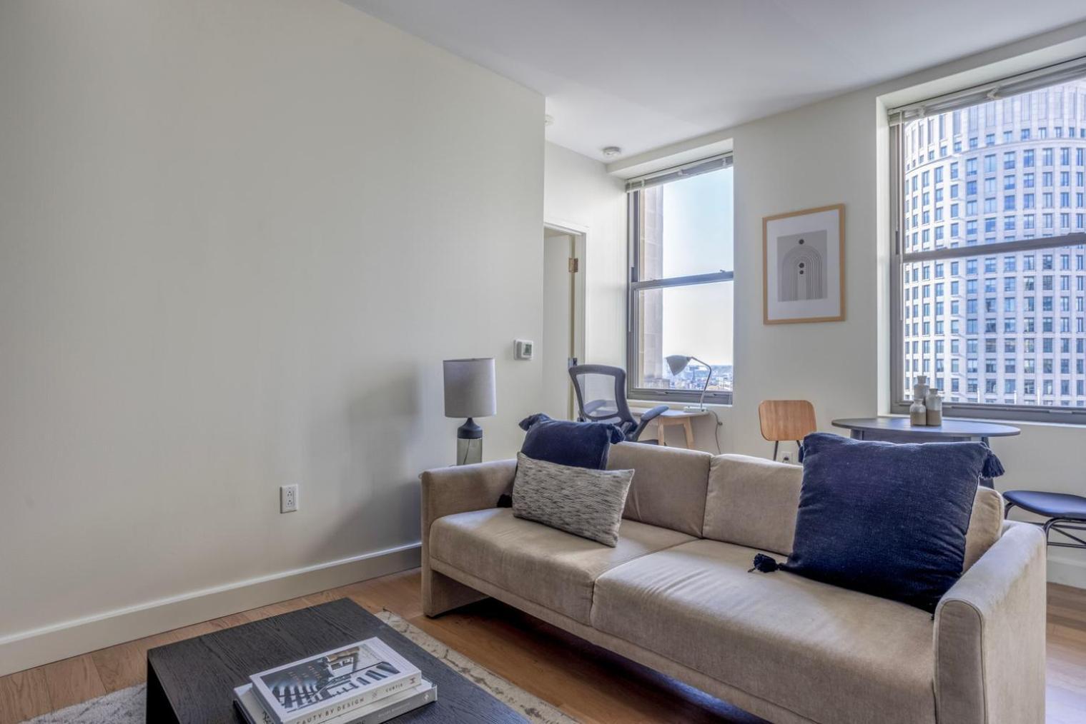 Back Bay 1br W Gym Wd Nr Shopping Bos-925 Apartment Boston