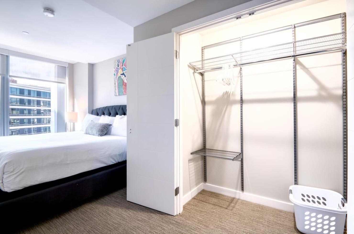 Modern With Water Views - Via-1816 Appartement *