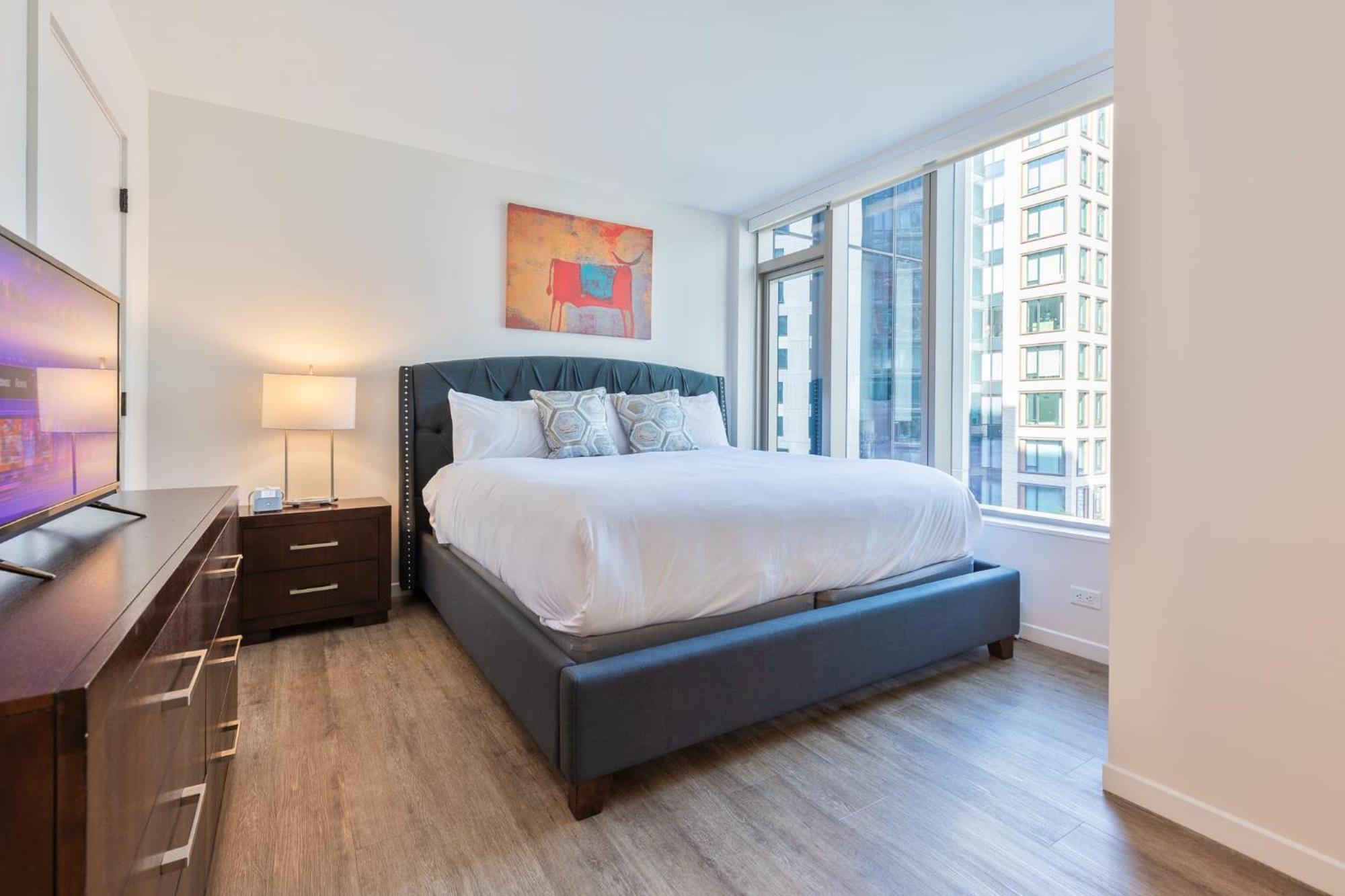 Luxury With Kitchen And Pool *