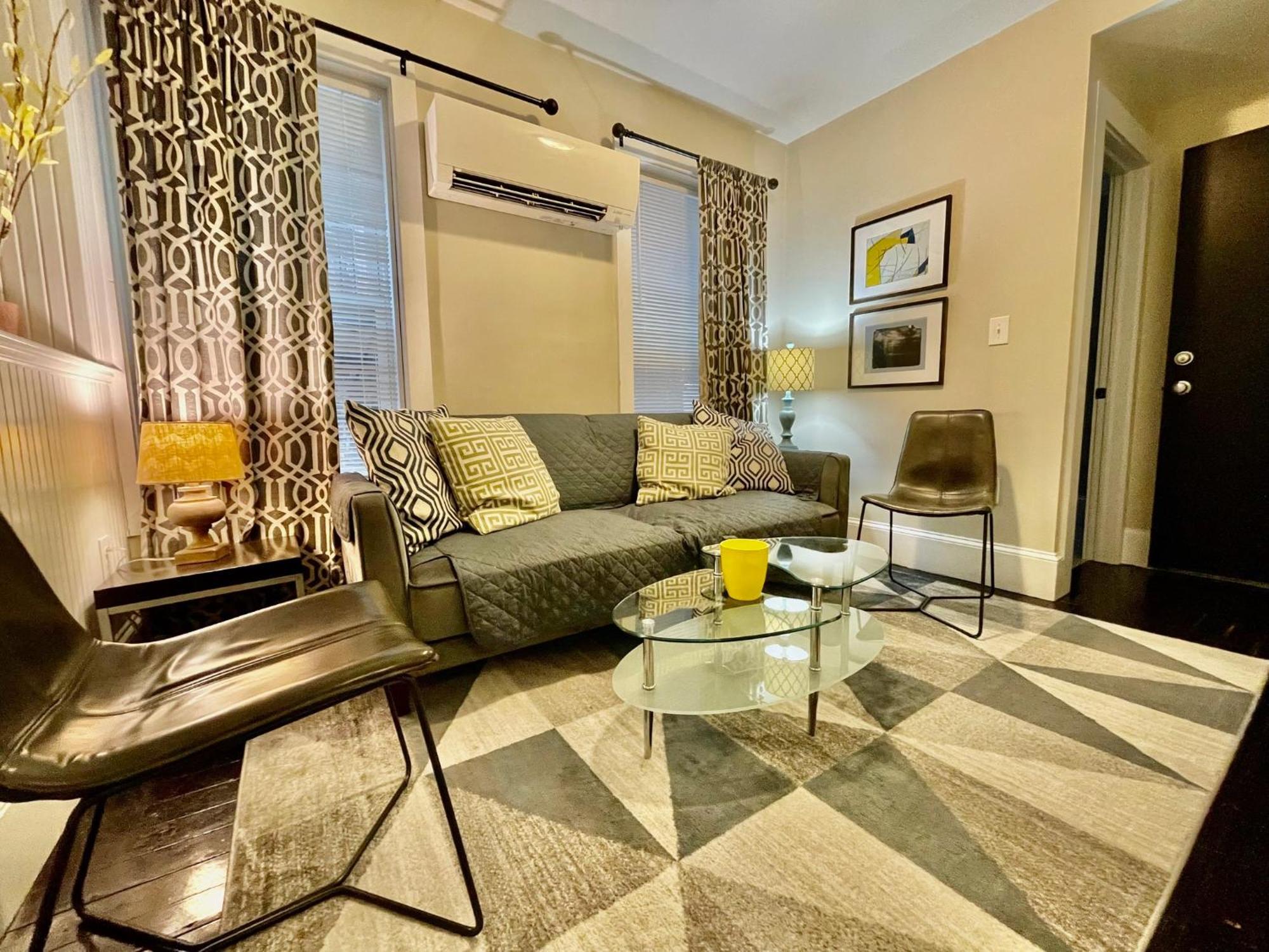 Beautiful 3br 3ba Duplex Parking Location Apartment Boston