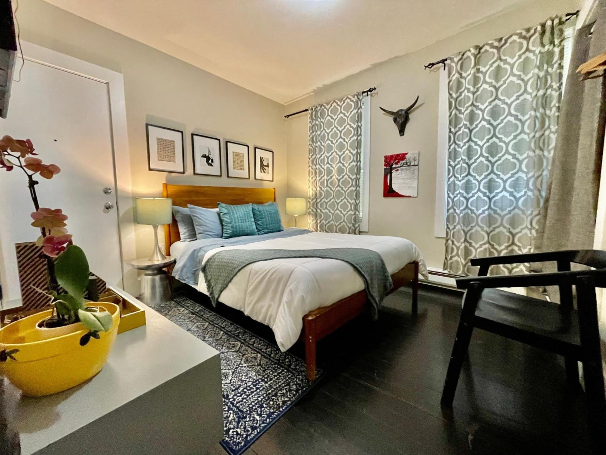 Beautiful 3br 3ba Duplex Parking Location Boston