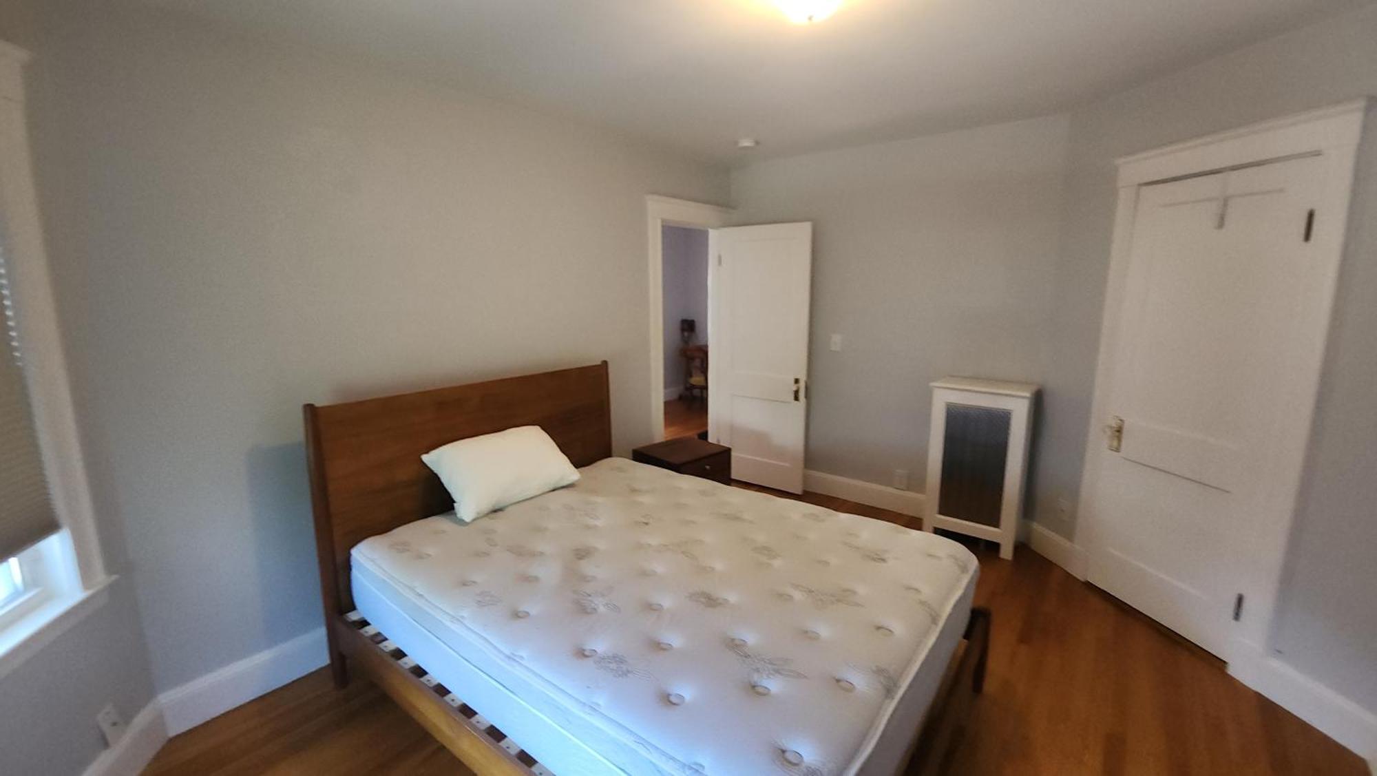 Ultra Convenient Spacious 3 Bedroom Boston