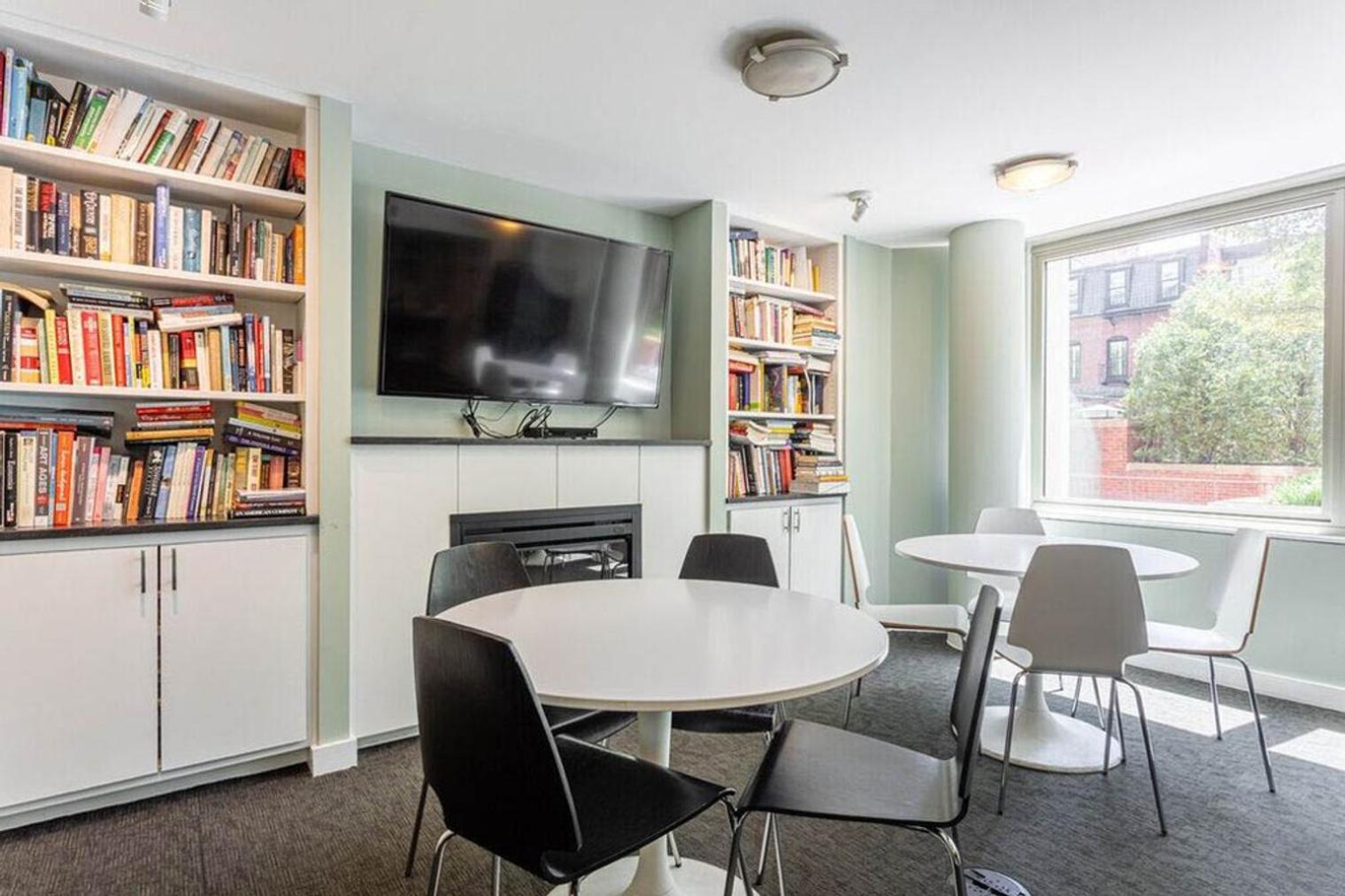 Back Bay 2br2b Steps From Prudential Center Bos-407 Appartement