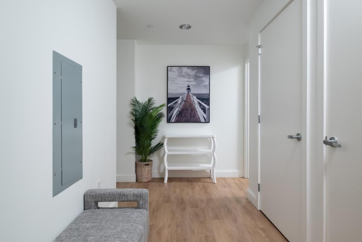 Upscale Penthouse W Gym & Parking Near Mgh & Tufts Holiday home