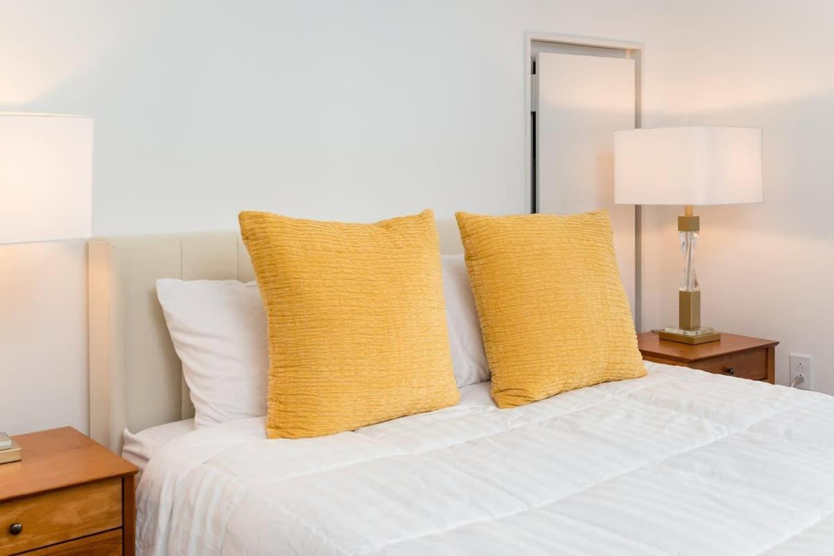 Back-bay Upscale Bos Common Downtown