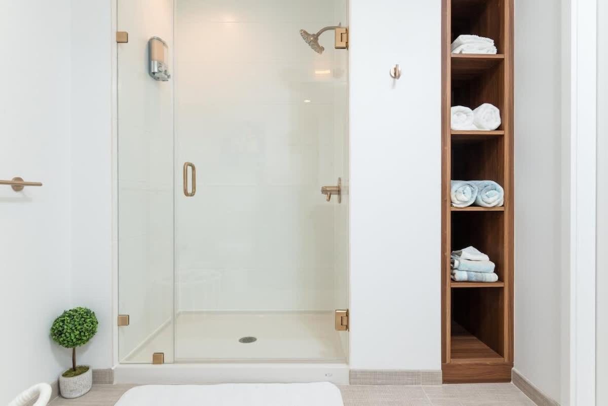 Back-bay Upscale Bos Common Downtown