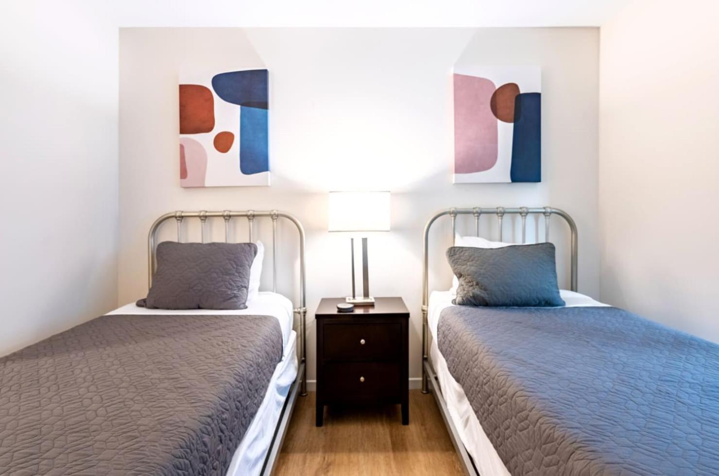 Exclusive 2br Downtown Seaport Apartment