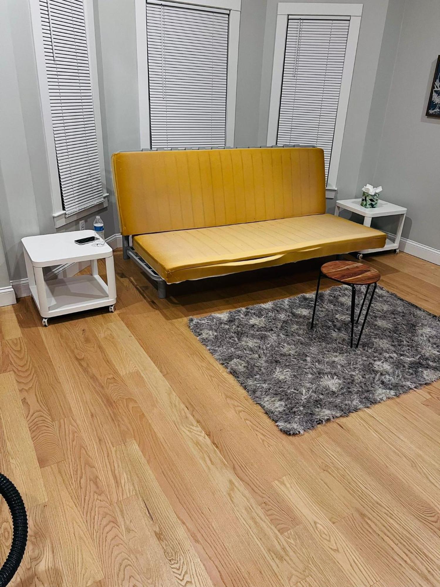 Apartment Renovated, 10 Min From The