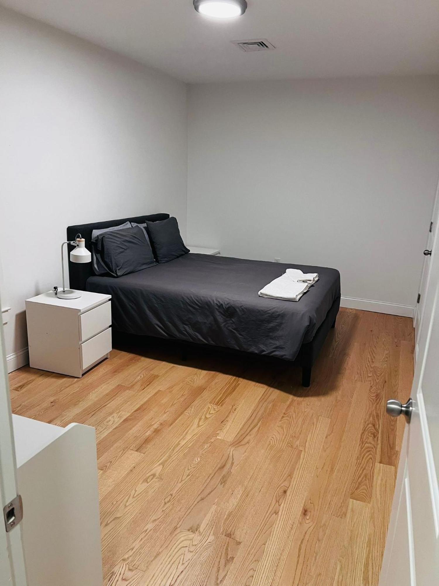 Apartment Renovated, 10 Min From The *