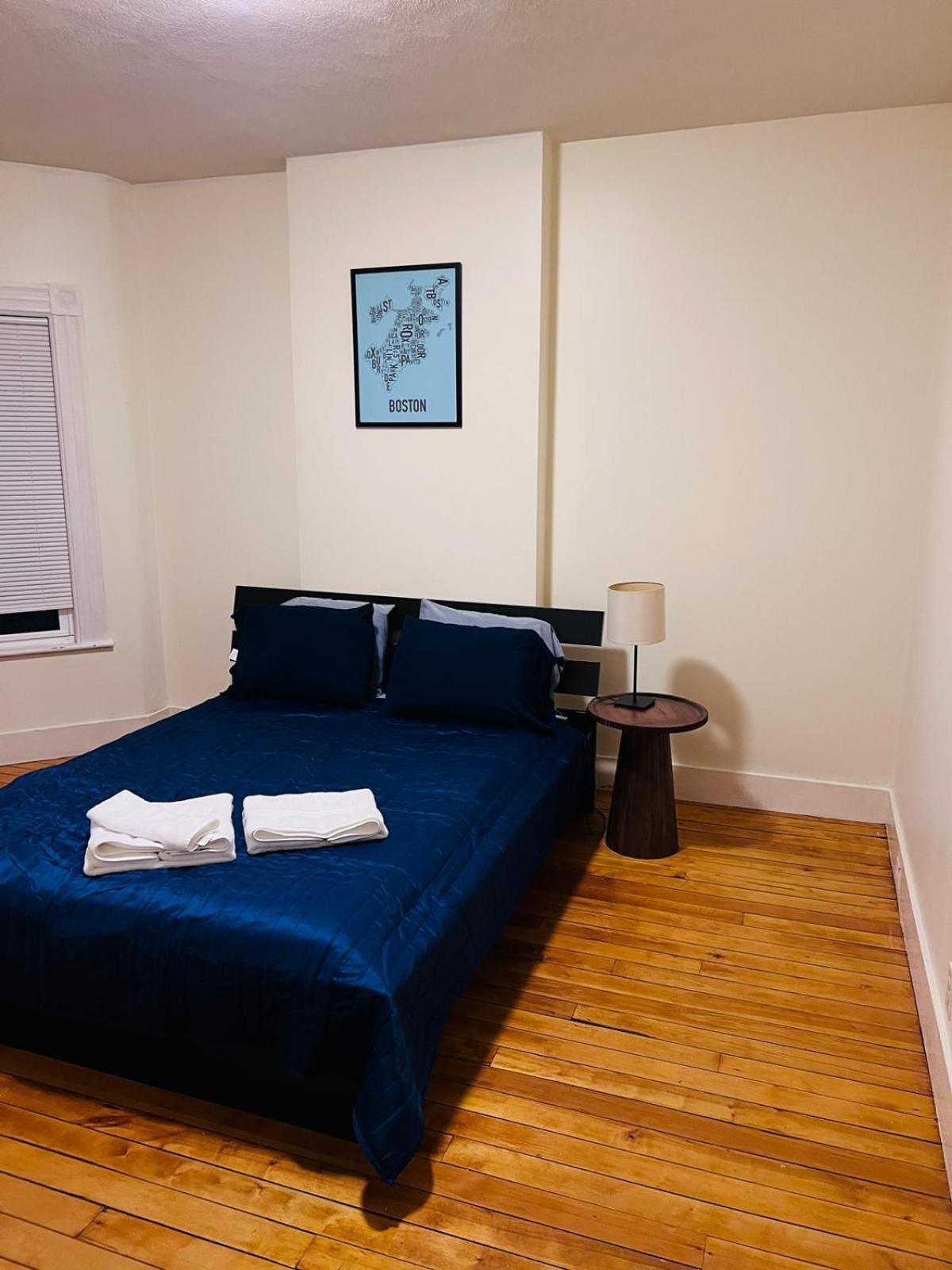 Renovated, 10 Min From The Apartment Boston