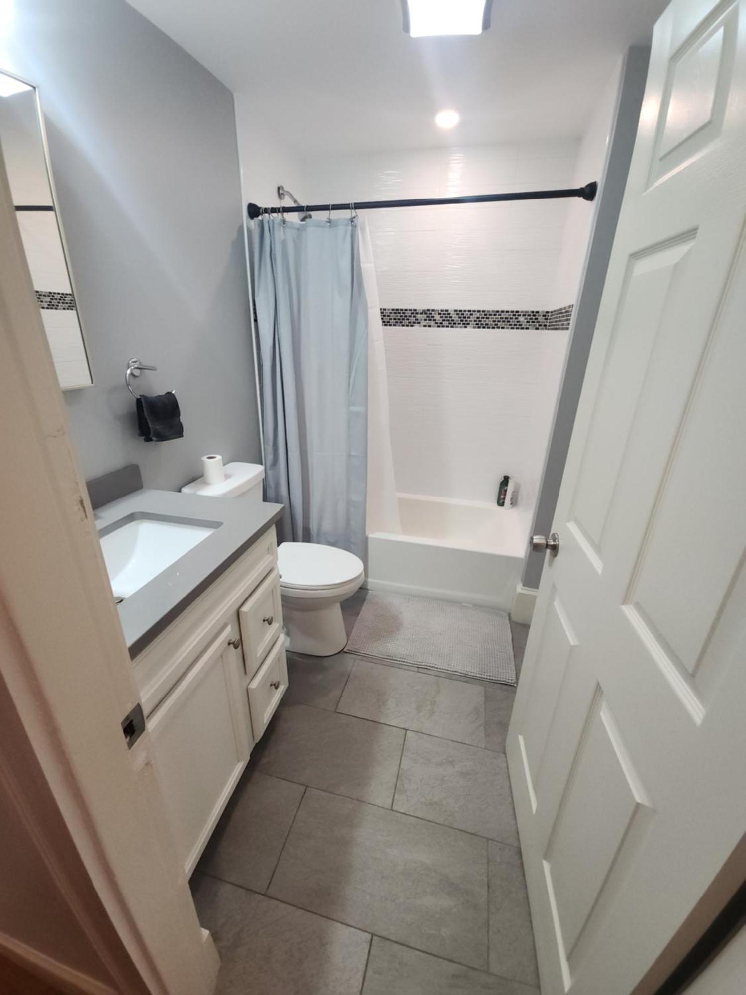Charming 2-bedroom Minutes From From Airport, Downtown Boston, Wifi, Laundry Apartment